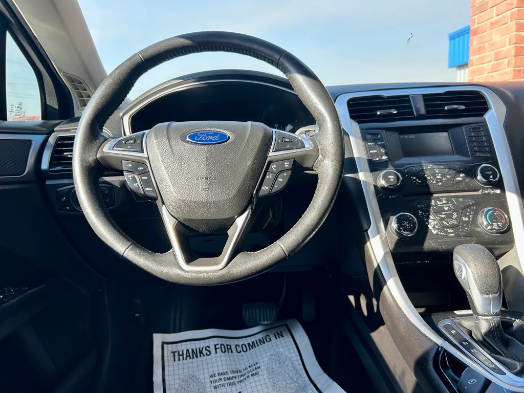 2016 Ford Fusion Image 6