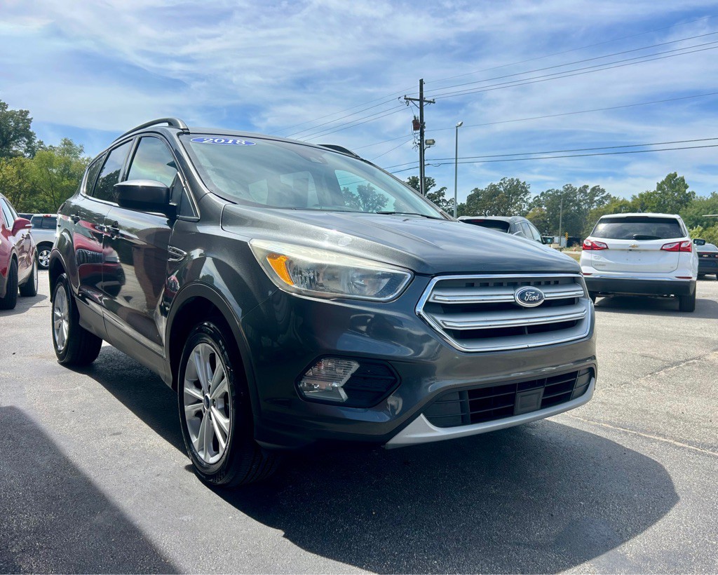 2018 Ford Escape Image 2
