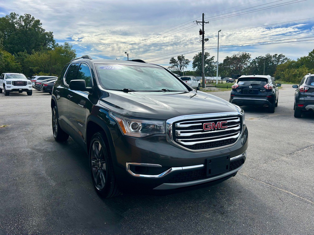 2019 GMC Acadia Image 2