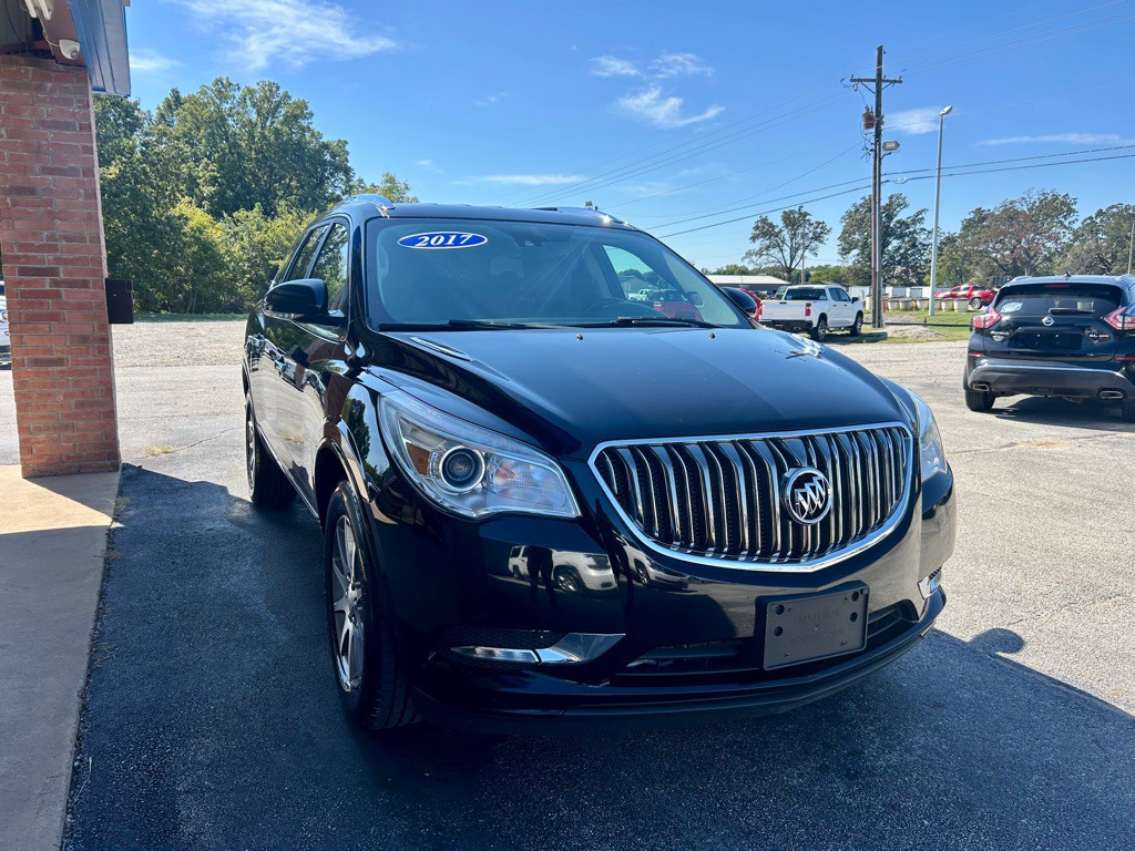 2017 Buick Enclave Image 2