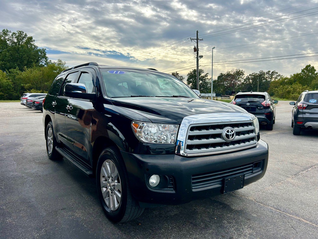 2011 Toyota Sequoia Image 3