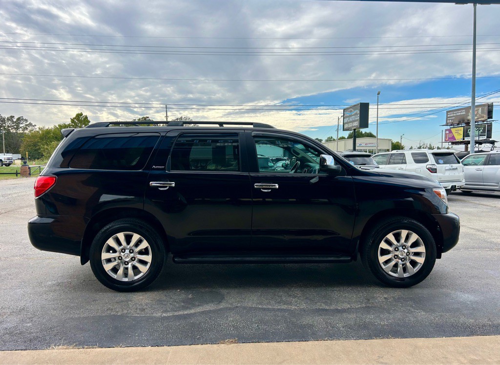 2011 Toyota Sequoia Image 4