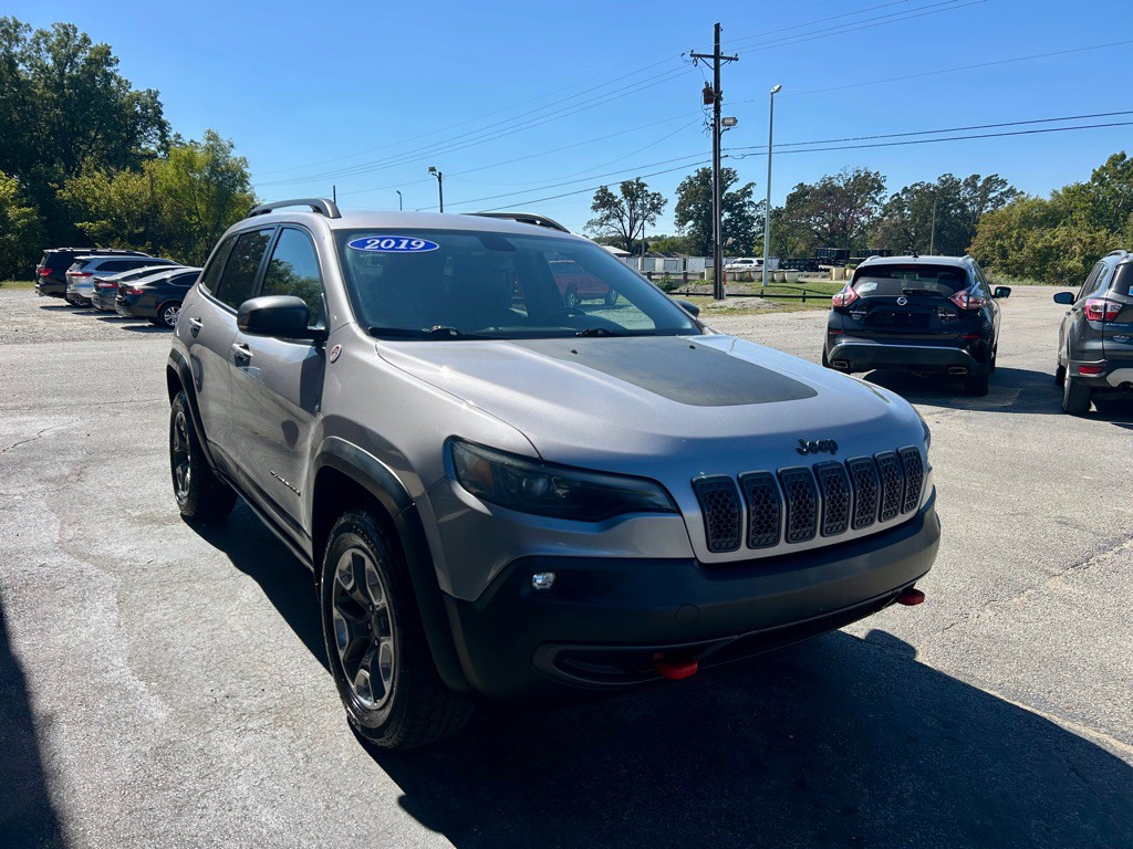 2019 Jeep Cherokee Image 3
