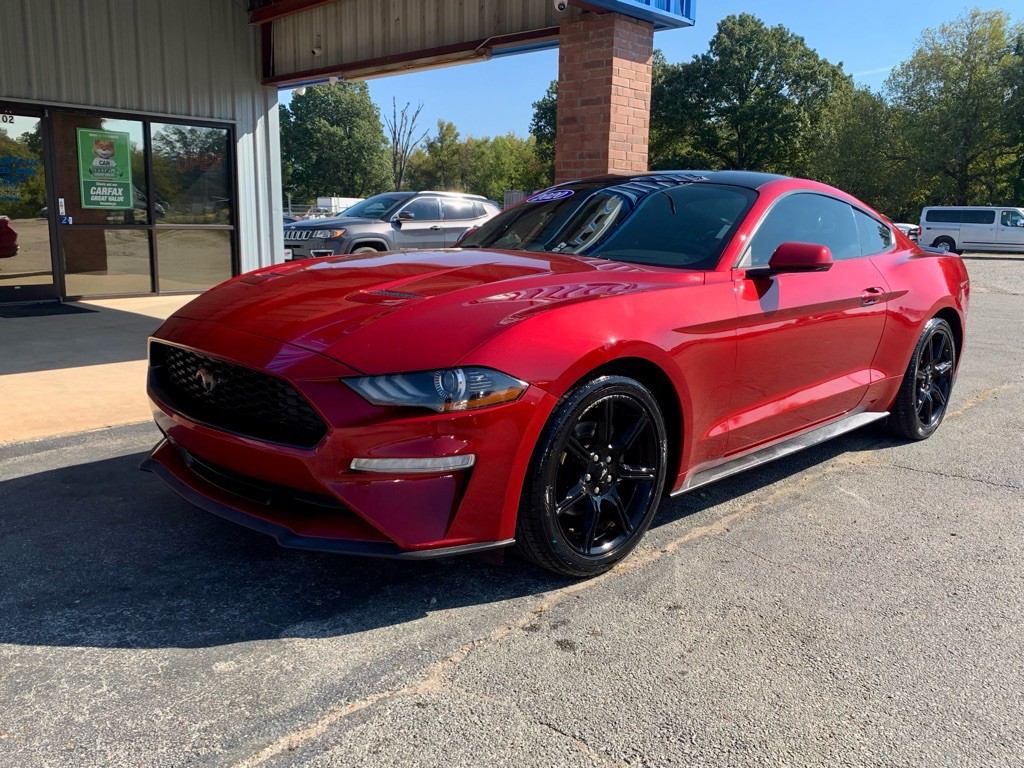2020 Ford Mustang Image 2