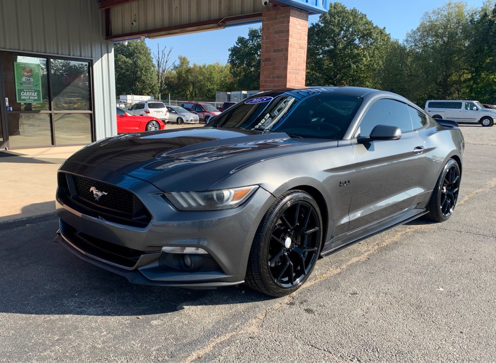 2015 Ford Mustang Image 2