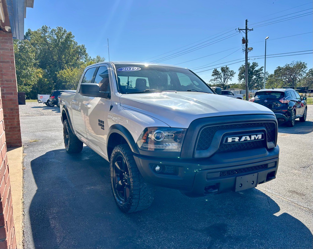 2019 RAM 1500 Image 3