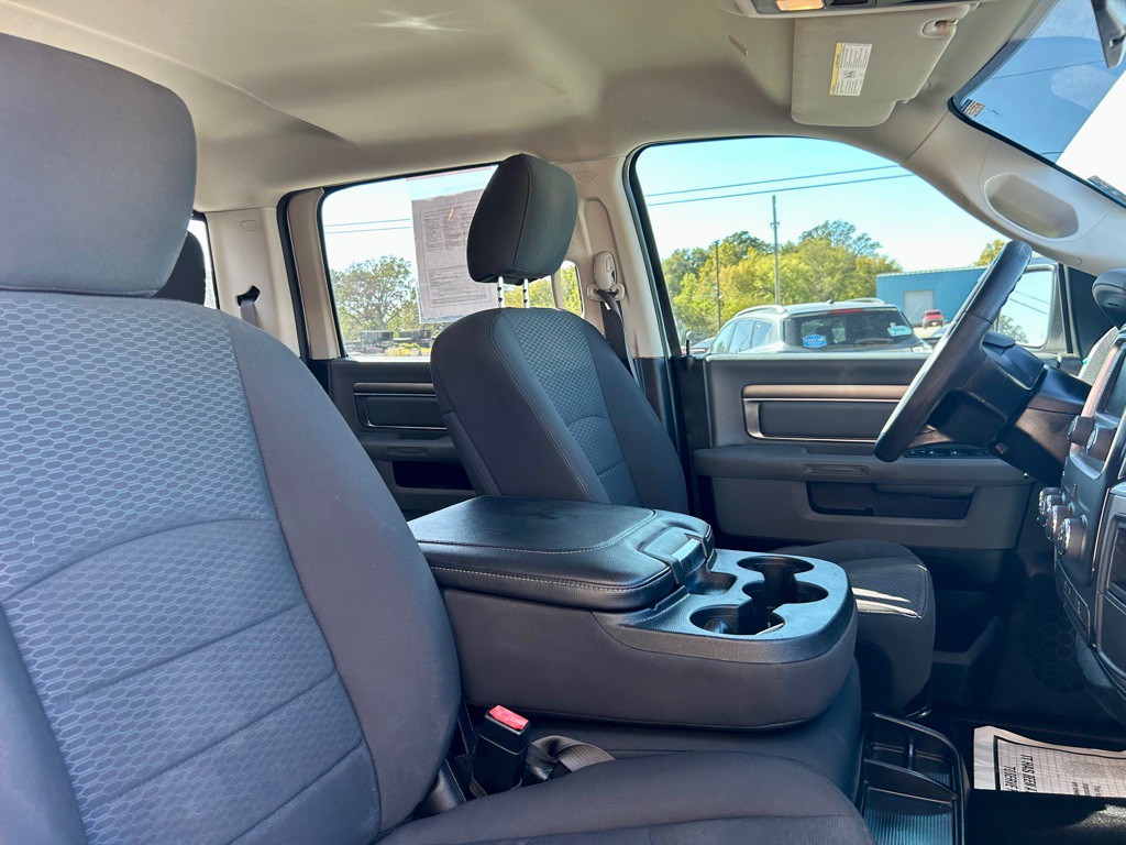 2019 RAM 1500 Image 8