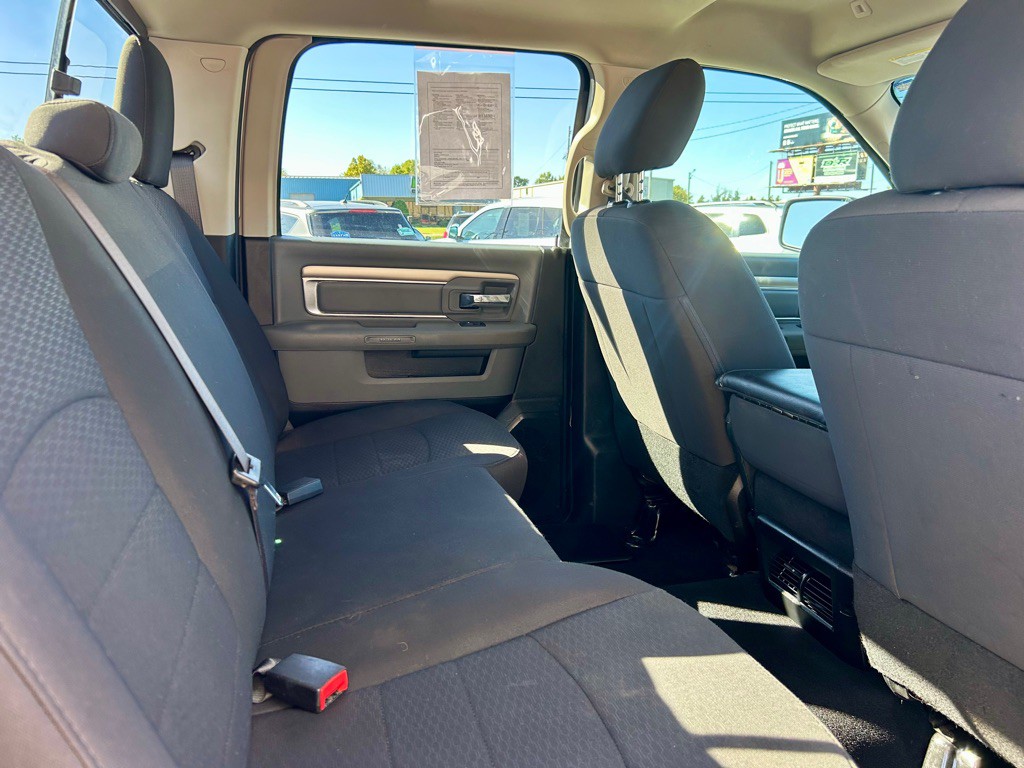 2019 RAM 1500 Image 9