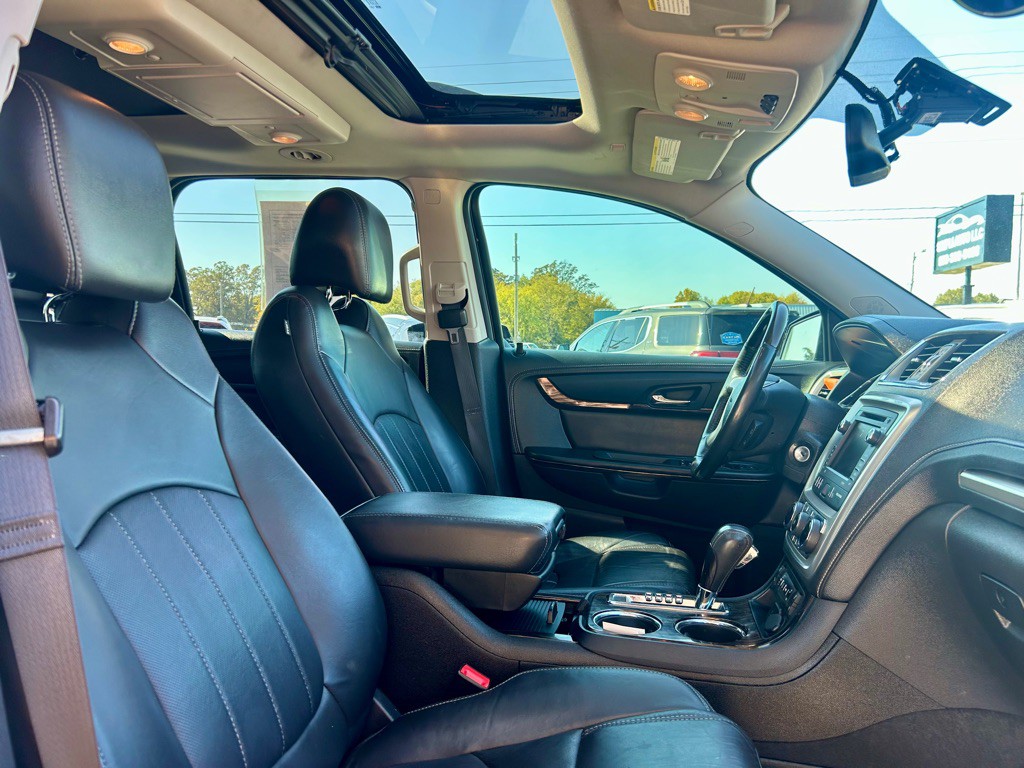 2016 GMC Acadia Image 8