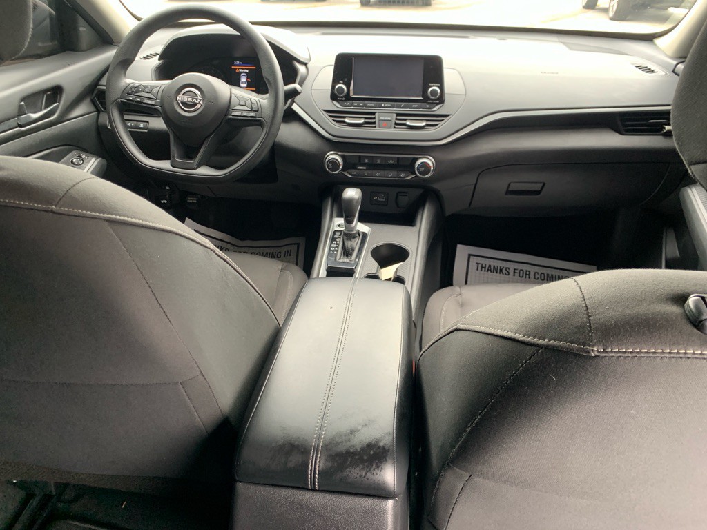 2024 Nissan Altima Image 7