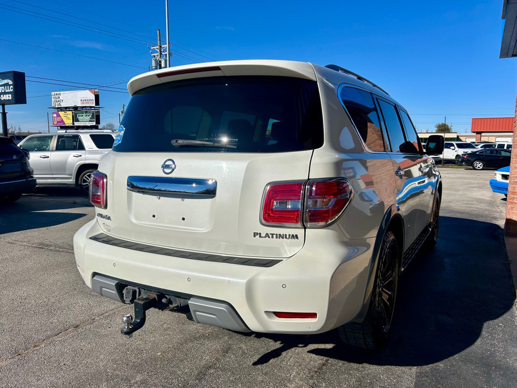 2017 Nissan Armada Image 5