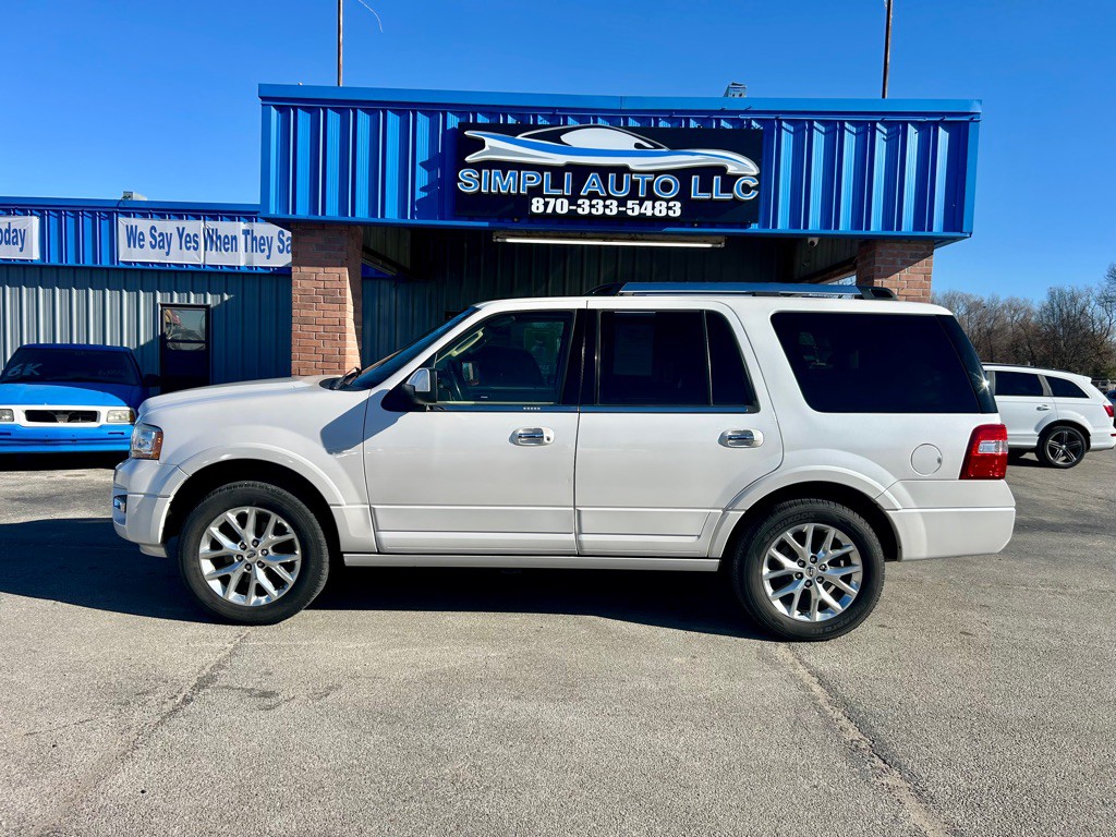 2017 Ford Expedition Image 1