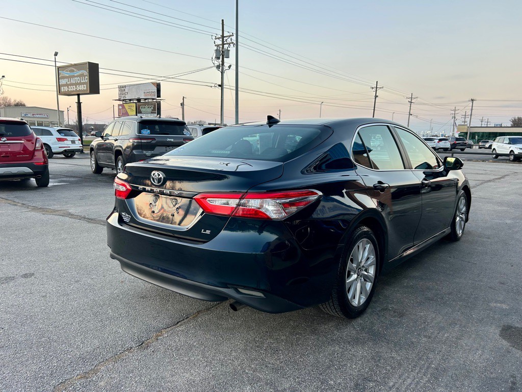 2019 Toyota Camry Image 5