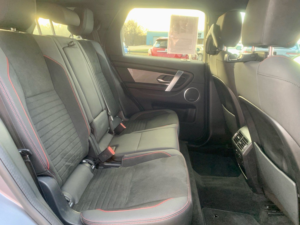 2020 Land Rover Discovery Sport Image 8