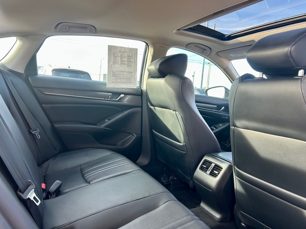 2018 Honda Accord Image 8