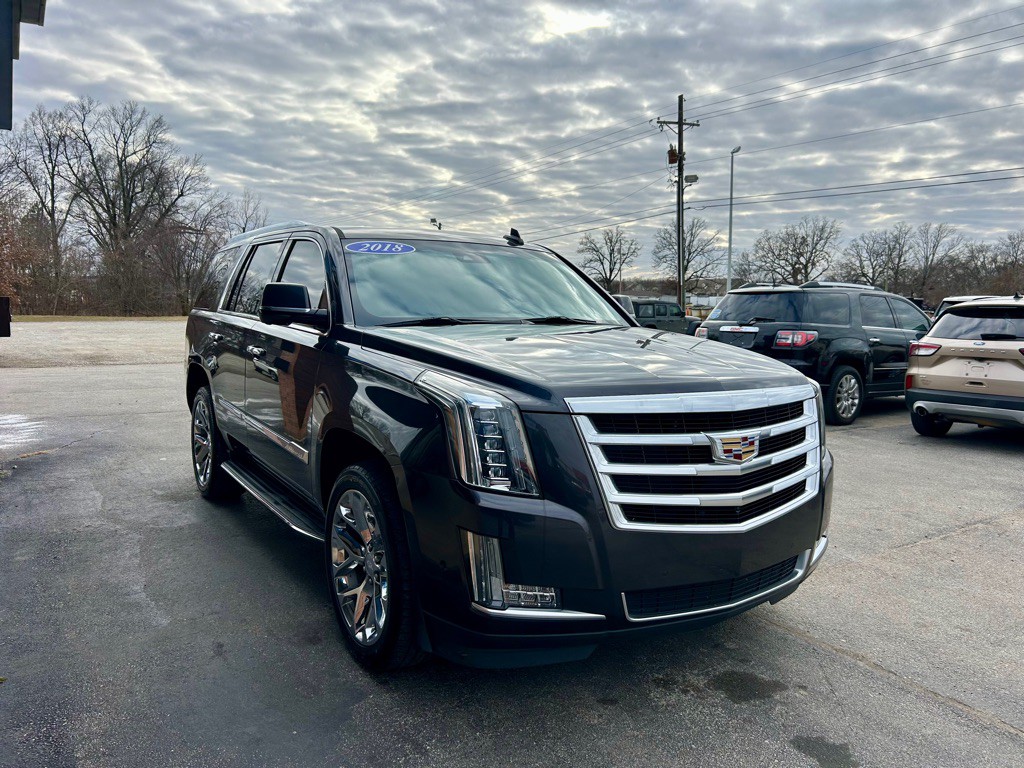2018 Cadillac Escalade Image 2