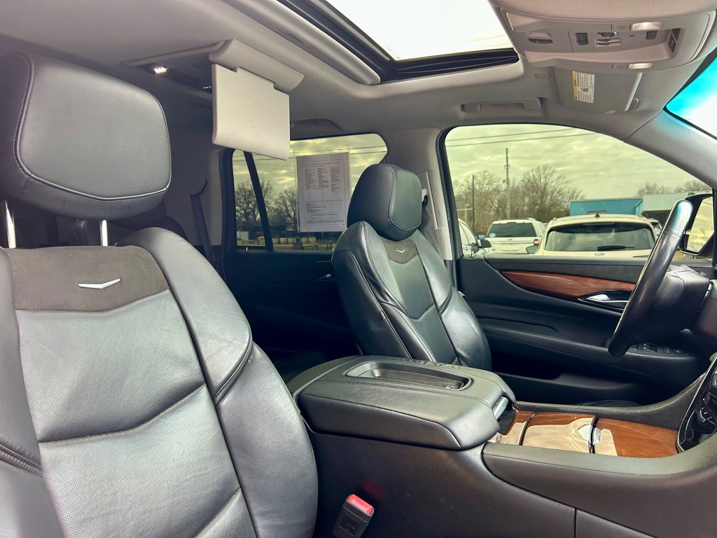 2018 Cadillac Escalade Image 6