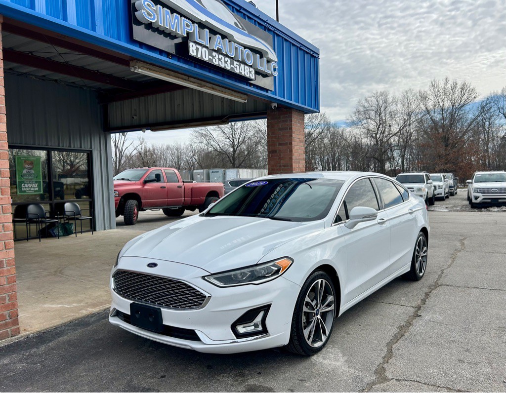 2019 Ford Fusion Image 2