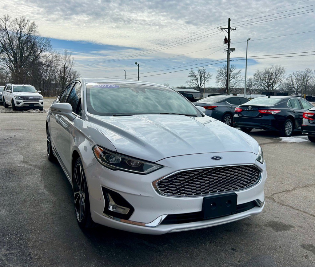 2019 Ford Fusion Image 3
