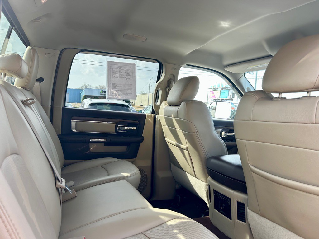 2014 RAM 2500 Image 9