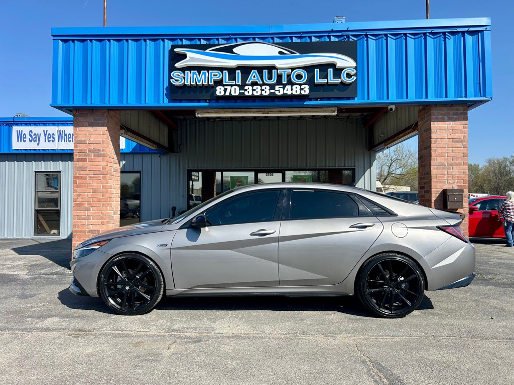 2021 Hyundai Elantra Image 1