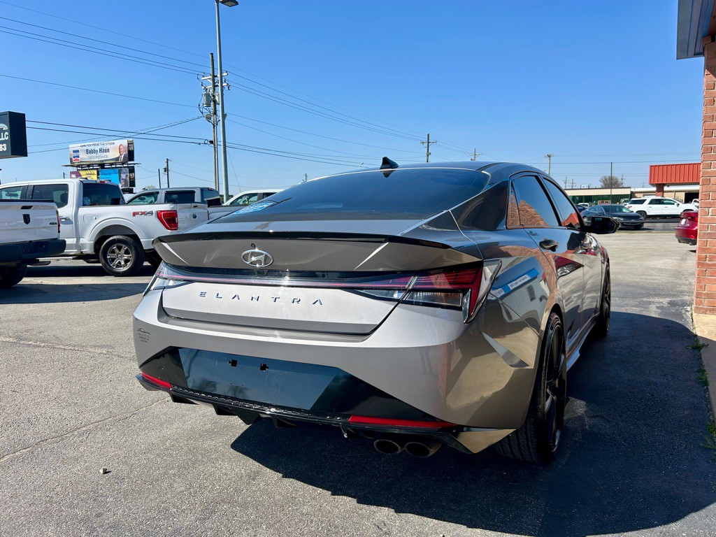 2021 Hyundai Elantra Image 5