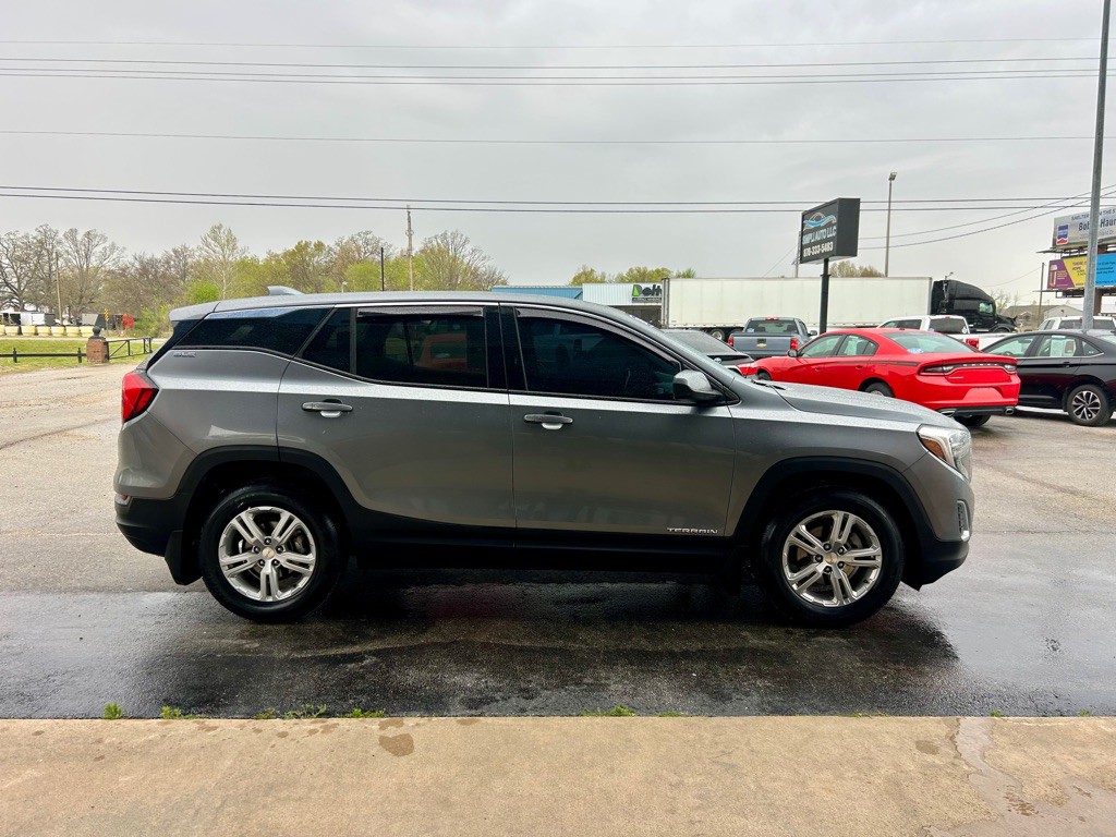 2020 GMC Terrain Image 4