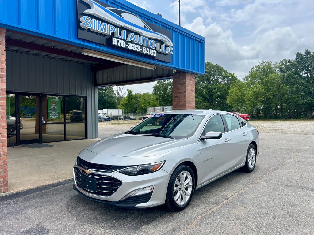 2022 Chevrolet Malibu Image 2