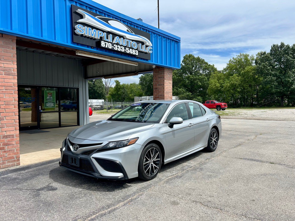 2021 Toyota Camry Image 2