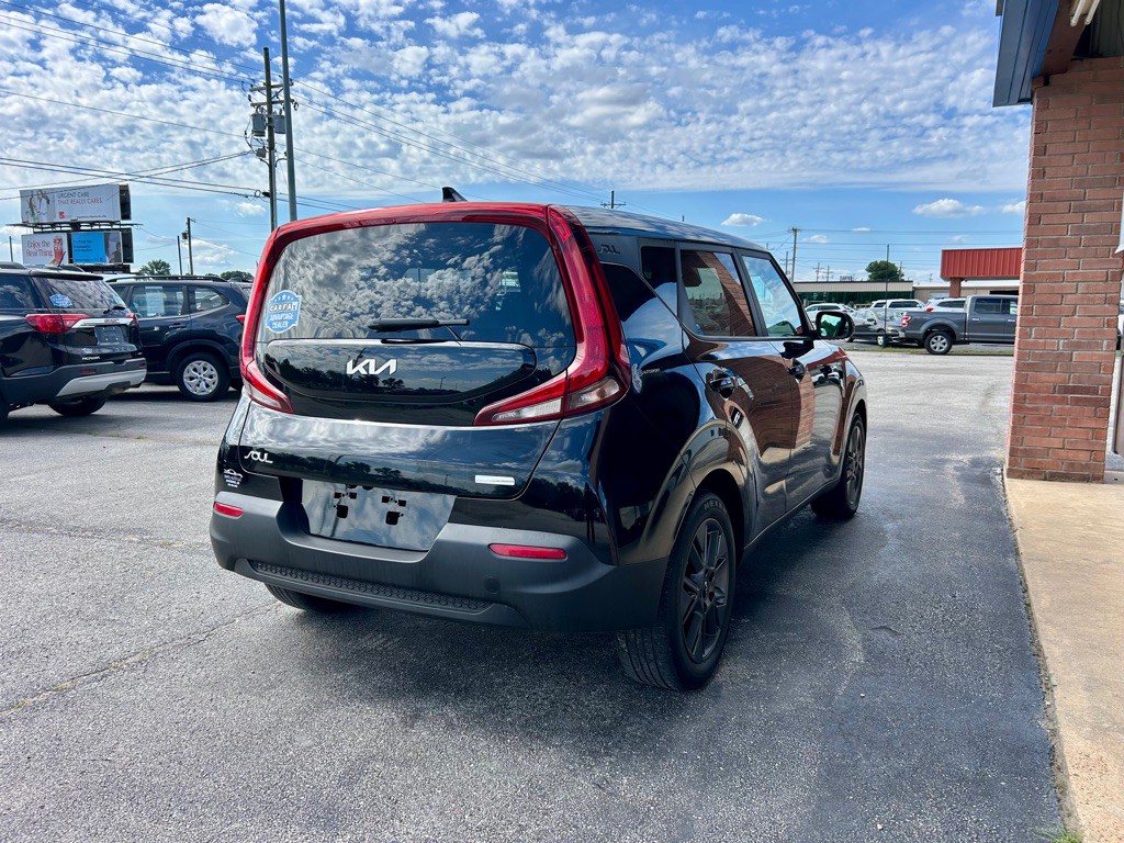 2022 Kia Soul Image 5