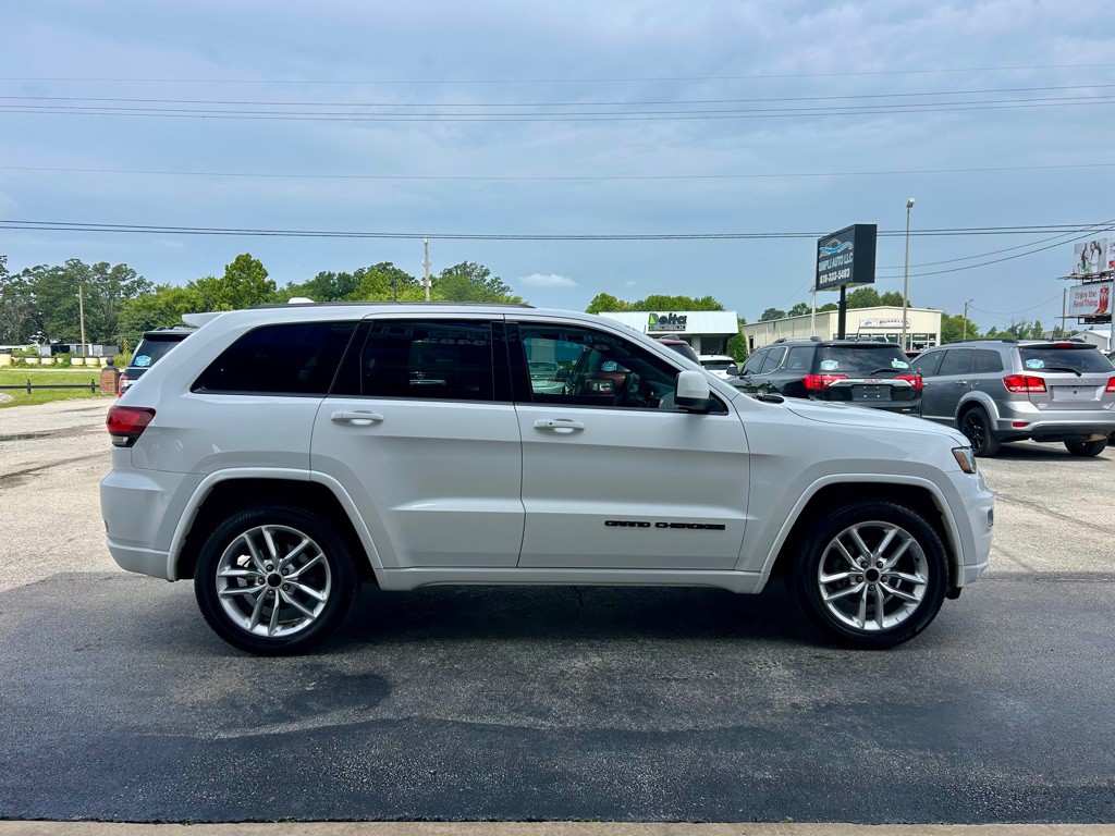2018 Jeep Grand Cherokee Image 4
