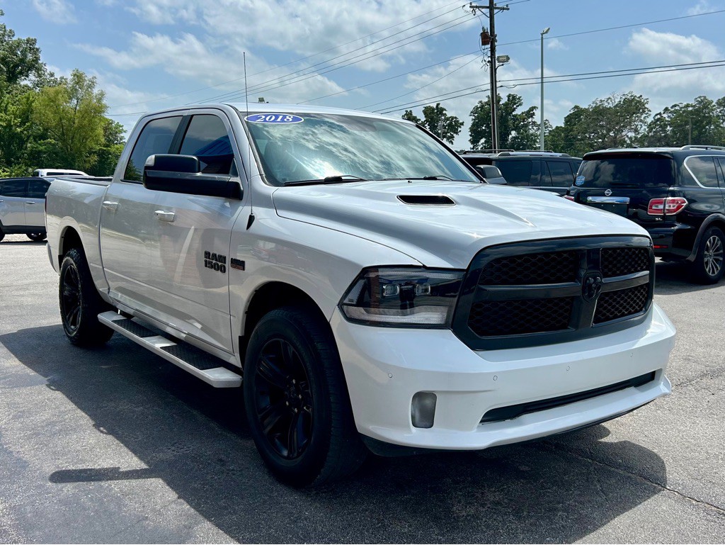 2018 RAM 1500 Image 3