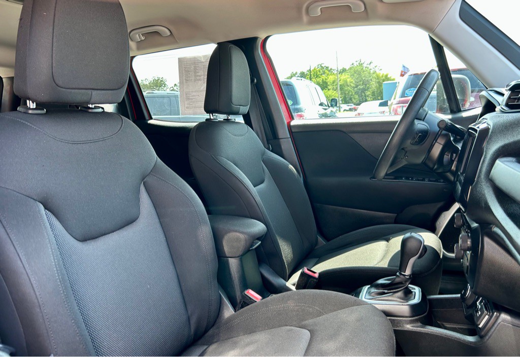 2019 Jeep Renegade Image 8