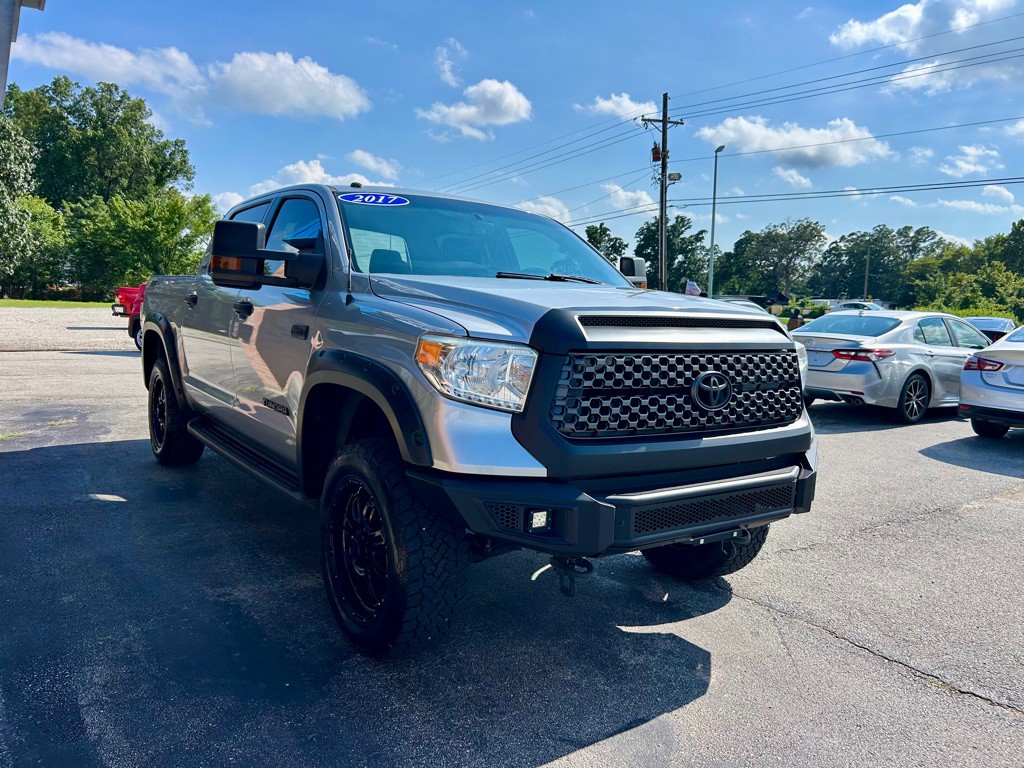 2017 Toyota Tundra Image 3