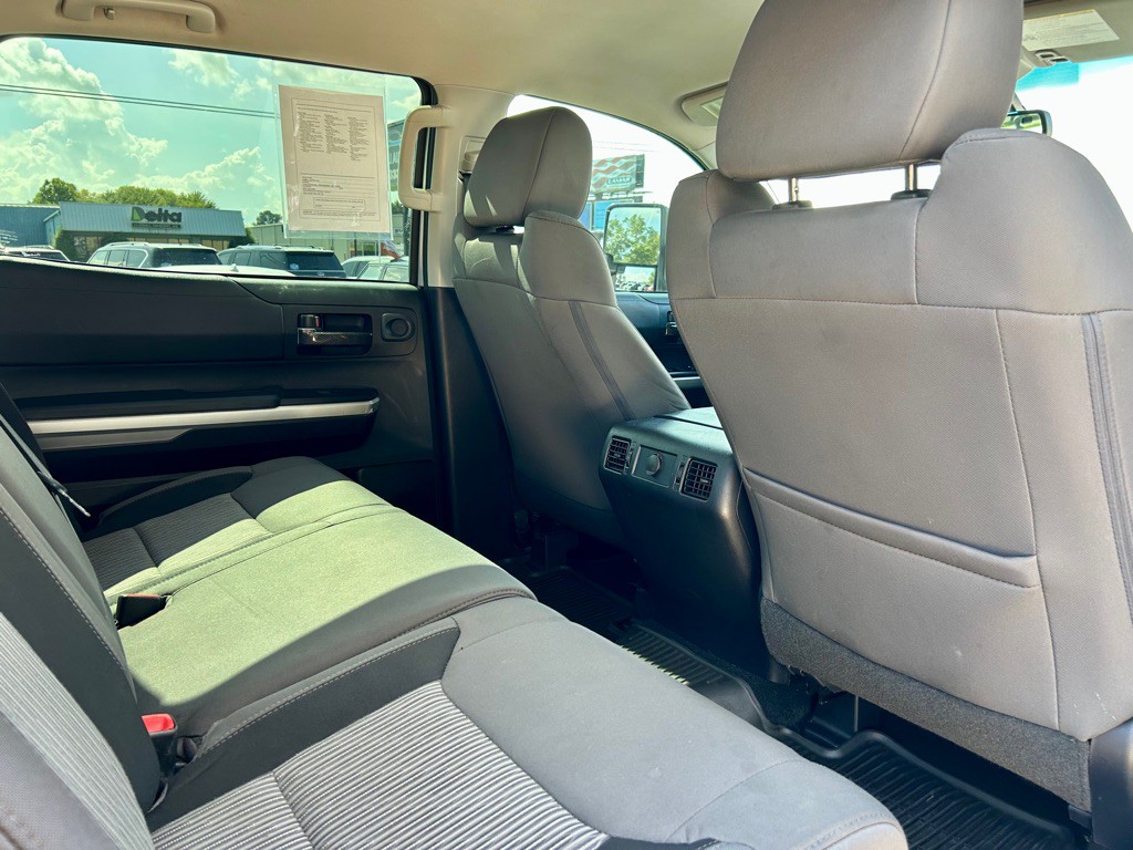 2017 Toyota Tundra Image 9