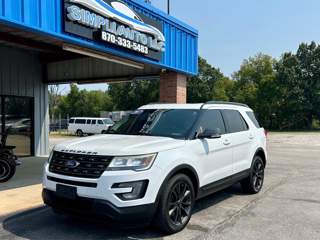 2017 Ford Explorer Image 2