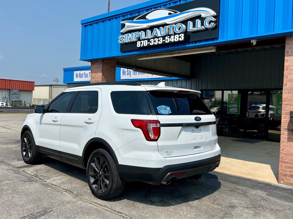 2017 Ford Explorer Image 6