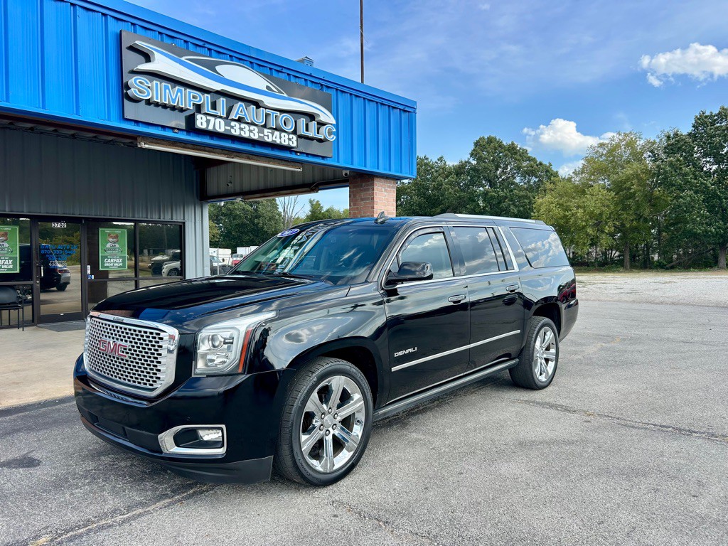2017 GMC Yukon Image 2