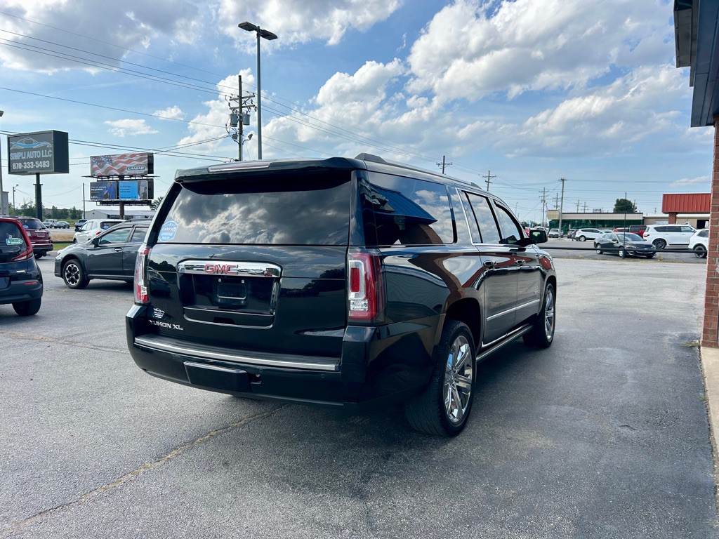 2017 GMC Yukon Image 5
