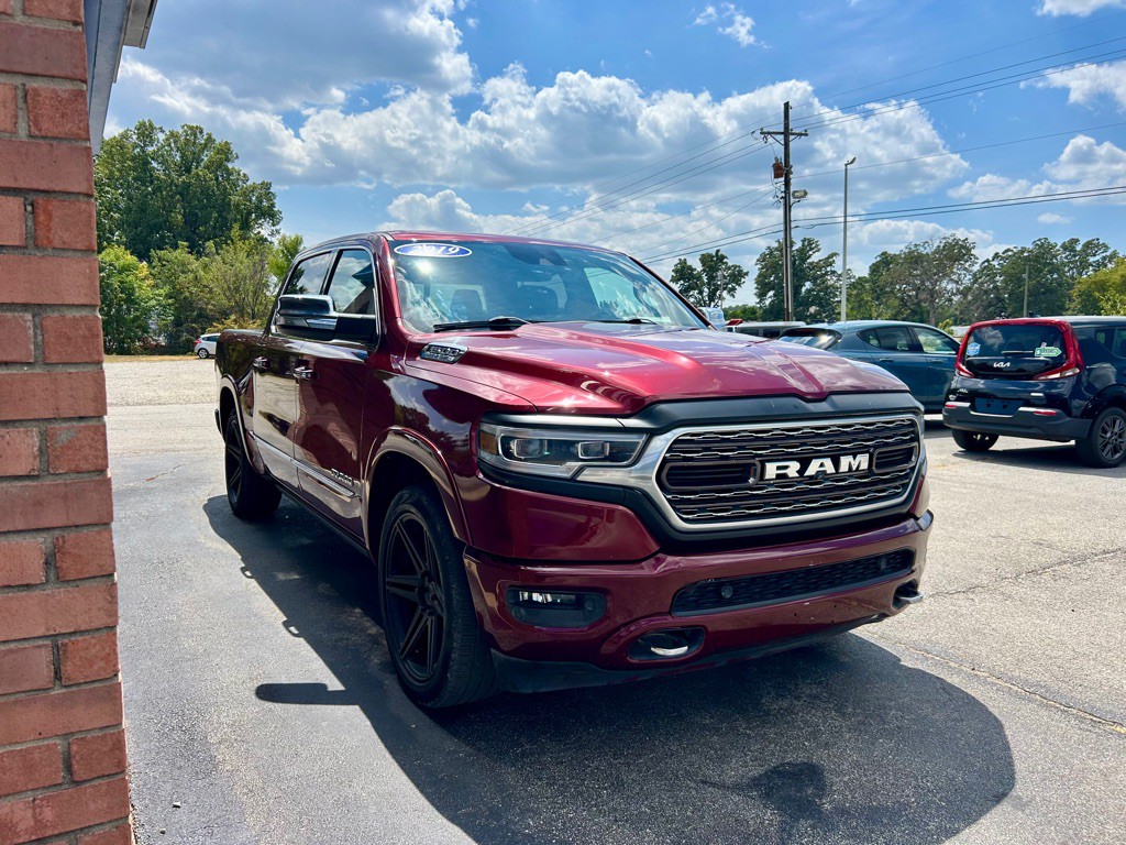 2019 RAM 1500 Image 3