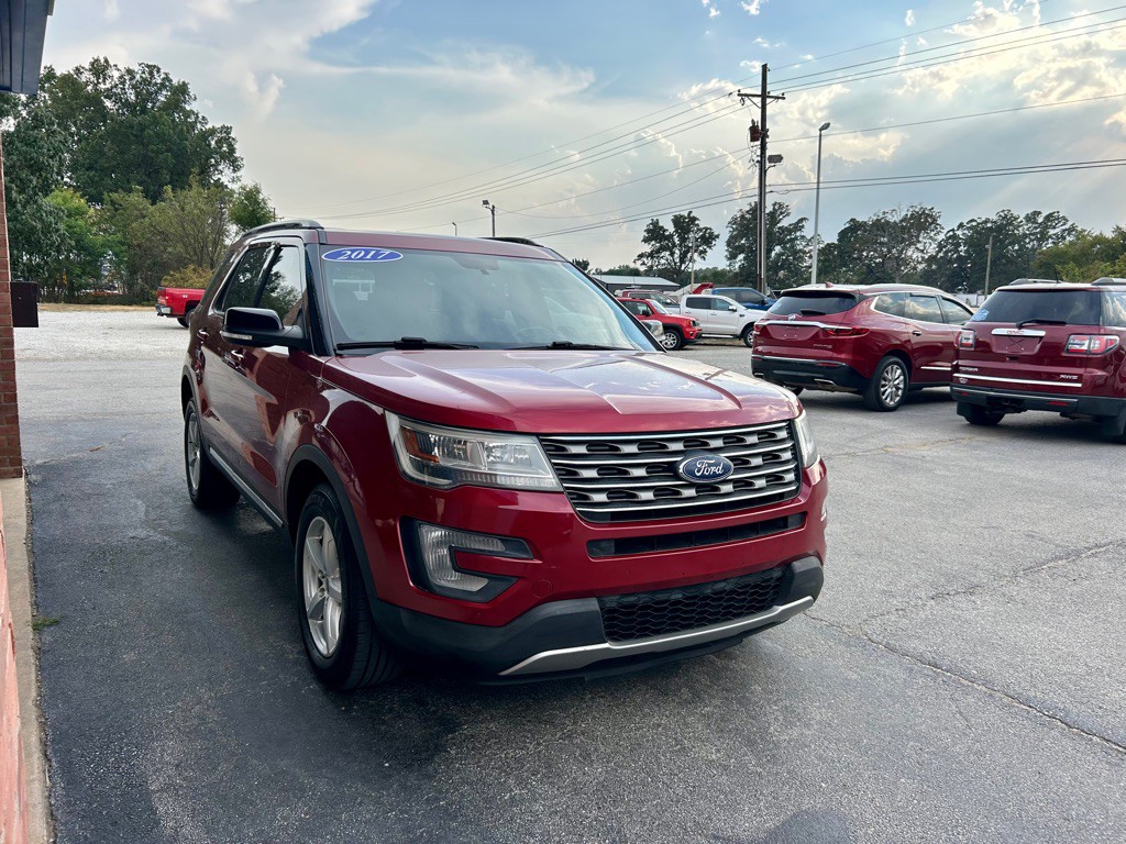 2017 Ford Explorer Image 3
