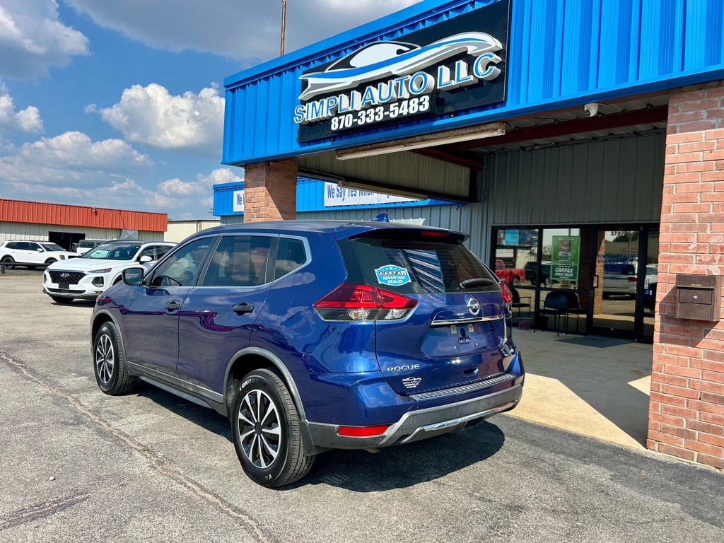 2018 Nissan Rogue Image 6