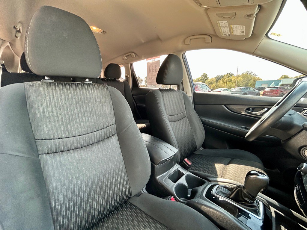 2018 Nissan Rogue Image 8