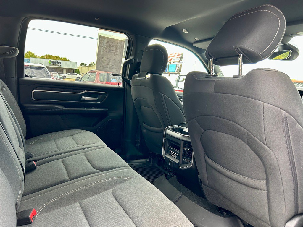 2022 RAM 1500 Image 8