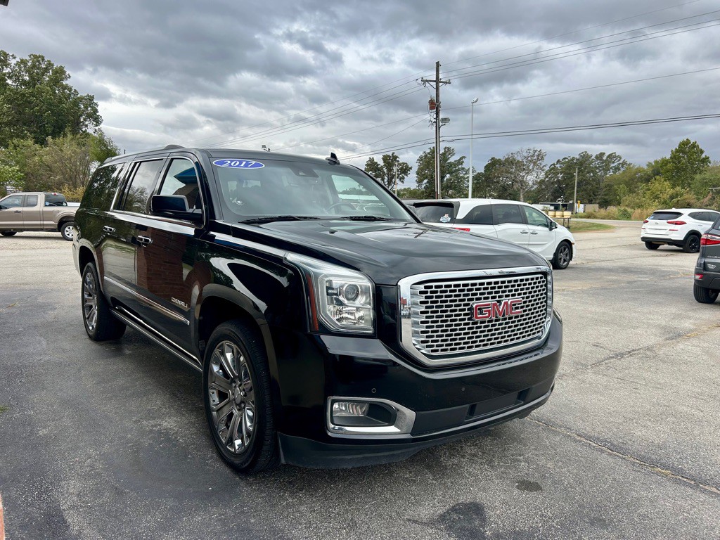 2017 GMC Yukon Image 3