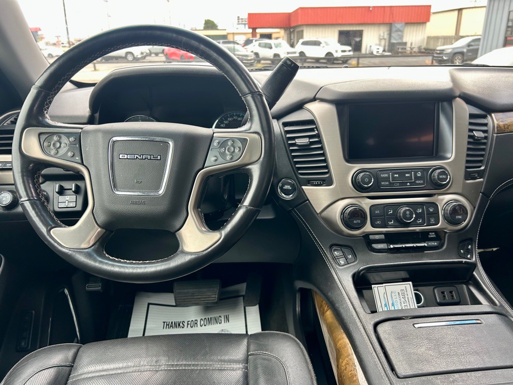 2017 GMC Yukon Image 7