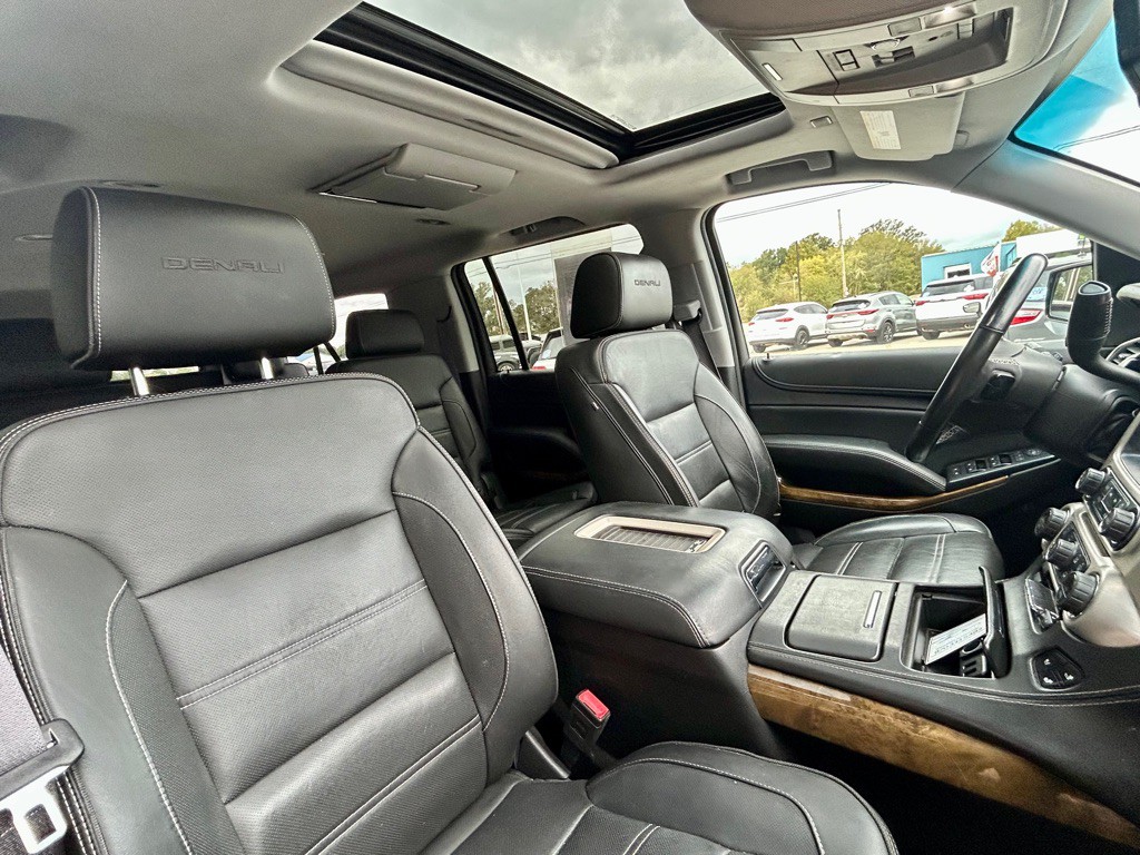 2017 GMC Yukon Image 8