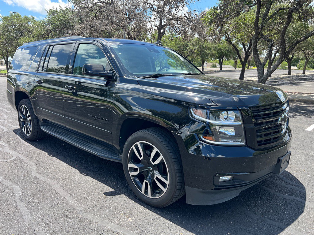 2018 Chevrolet Suburban Image 1
