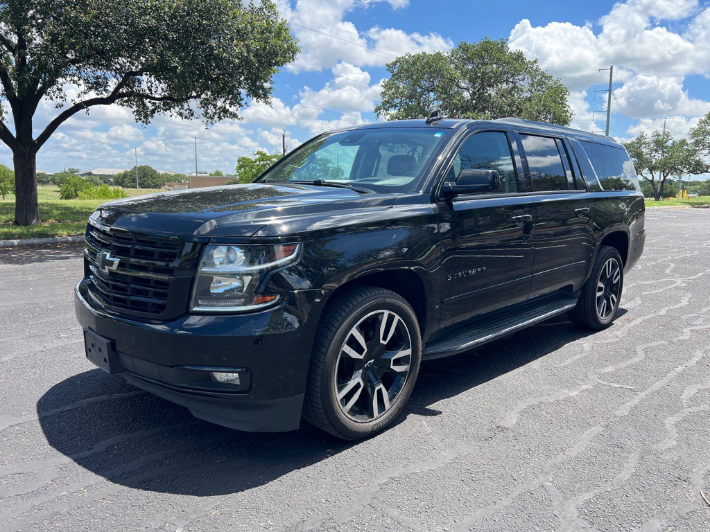 2018 Chevrolet Suburban Image 2