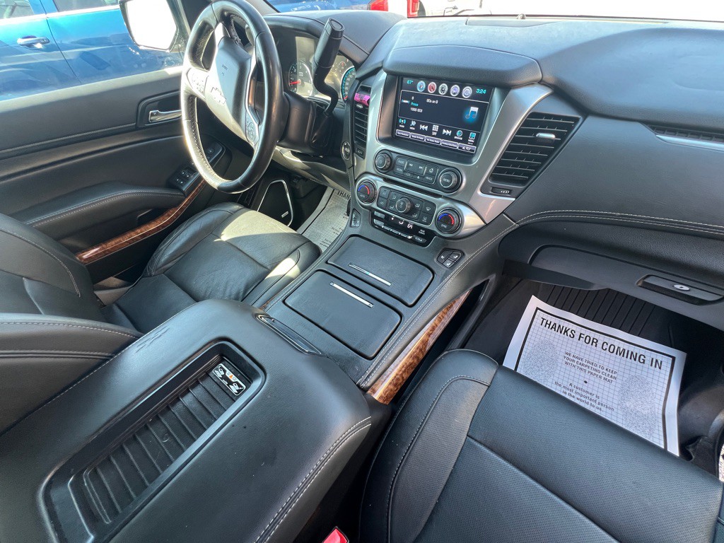 2018 Chevrolet Suburban Image 9